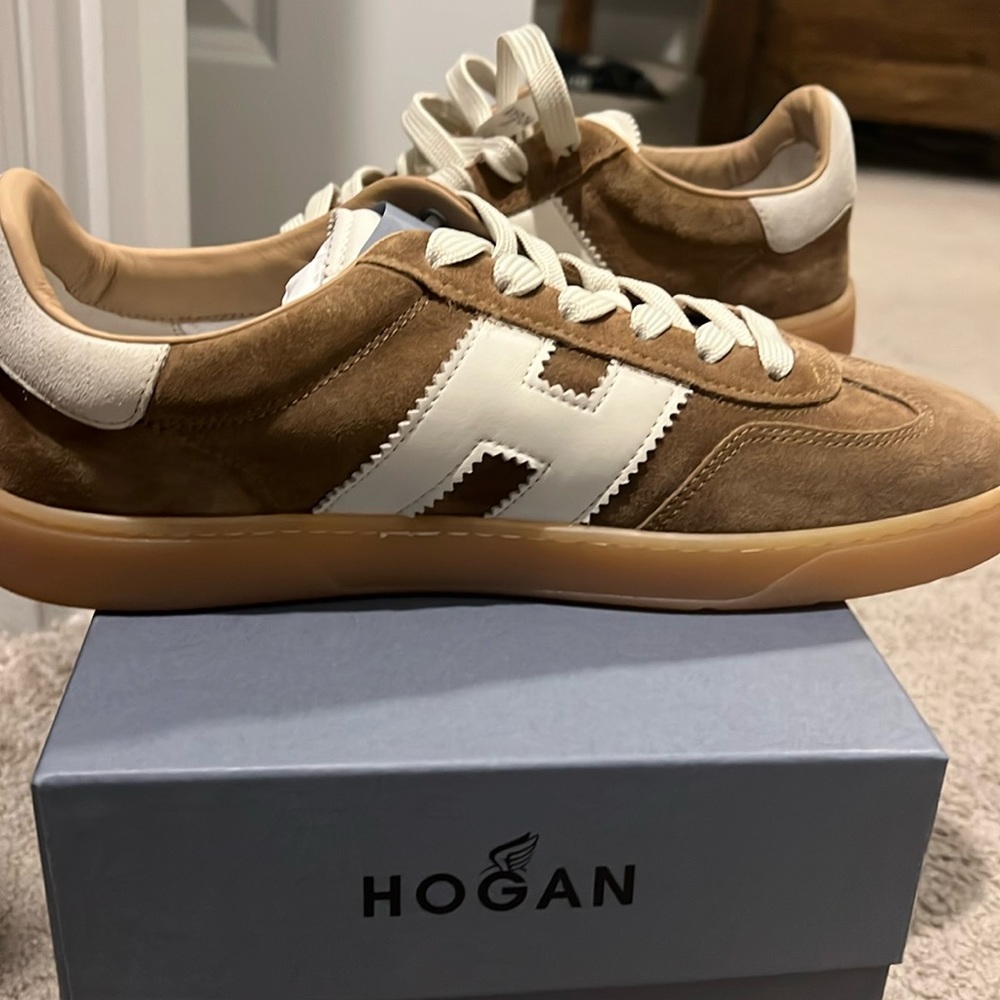 Men’s suede hogan sneaker